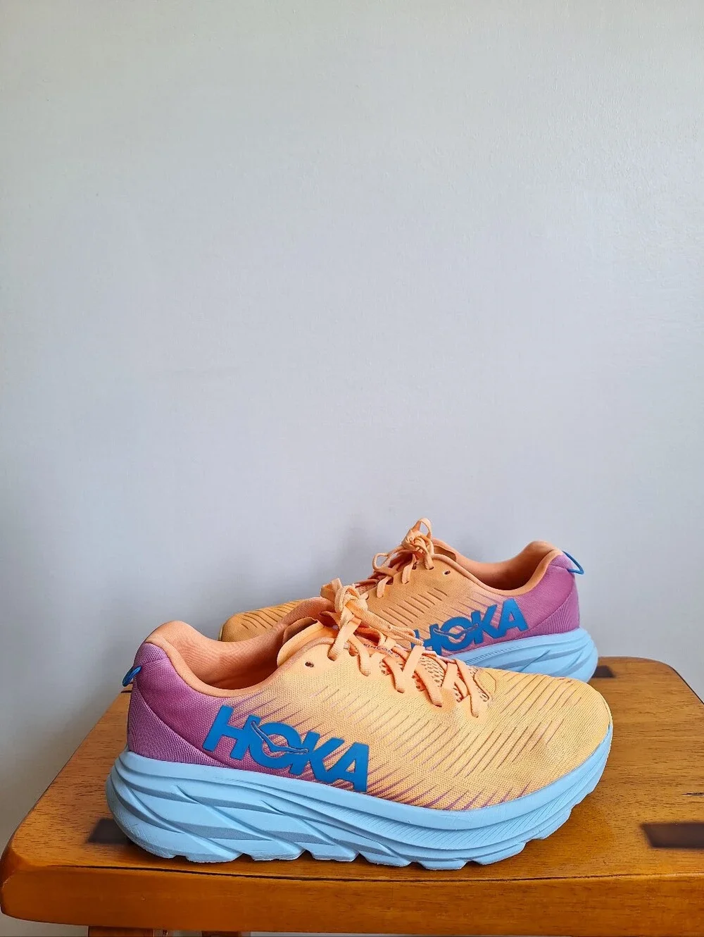 Hoka Ricon 3 Women's Mock Orange / Cyclamen  Size 10B